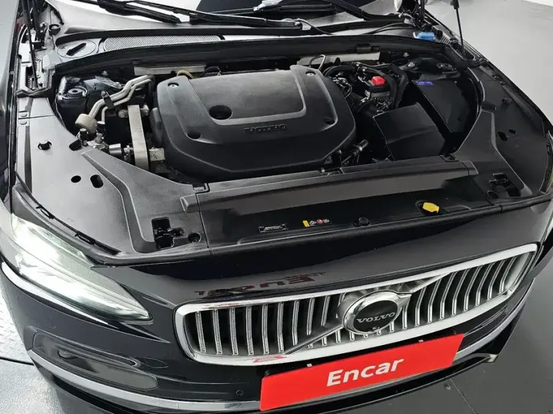 2021 Volvo S90 с пробегом 91 643 км