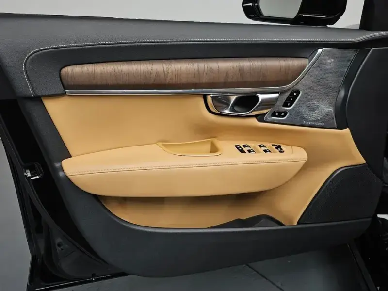 2021 Volvo S90 с пробегом 91 643 км