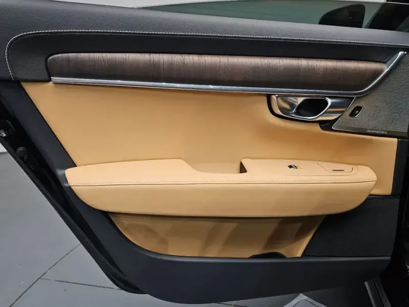 2021 Volvo S90 с пробегом 91 643 км