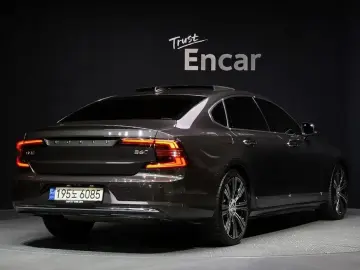 2022 Volvo S90 с пробегом 53 896 км
