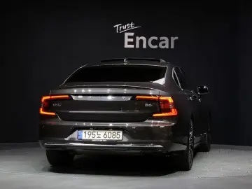 2022 Volvo S90 с пробегом 53 896 км