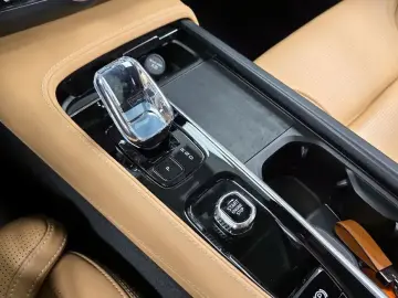 2022 Volvo S90 с пробегом 53 896 км