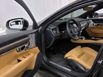 2022 Volvo S90 с пробегом 53 896 км