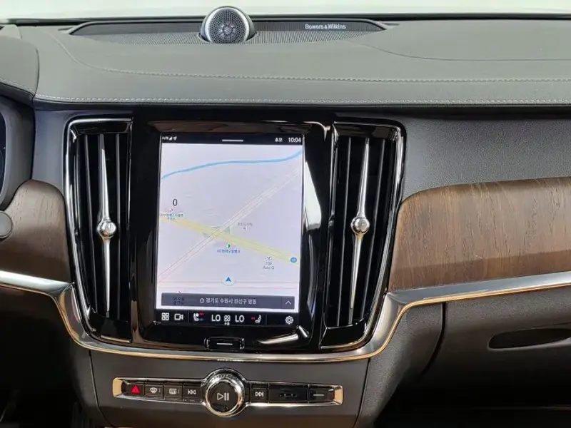 2022 Volvo S90 с пробегом 53 896 км
