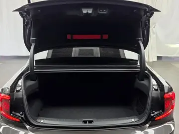 2022 Volvo S90 с пробегом 53 896 км