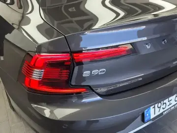 2022 Volvo S90 с пробегом 53 896 км