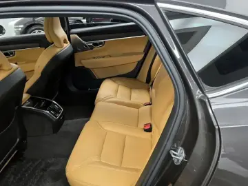 2022 Volvo S90 с пробегом 53 896 км