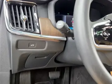 2022 Volvo S90 с пробегом 53 896 км