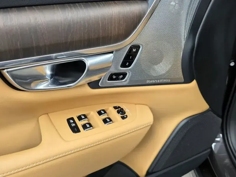 2022 Volvo S90 с пробегом 53 896 км