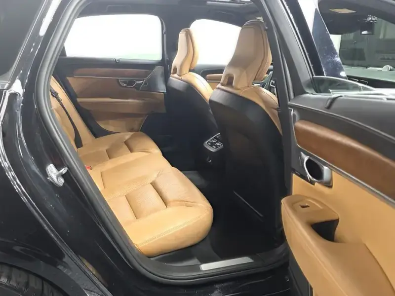 2019 Volvo S90 с пробегом 148 409 км