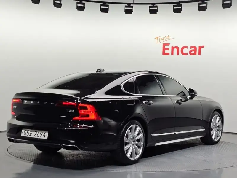 2018 Volvo S90 с пробегом 38 186 км
