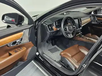2018 Volvo S90 с пробегом 38 186 км
