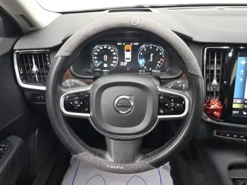 2017 Volvo S90 с пробегом 109 973 км