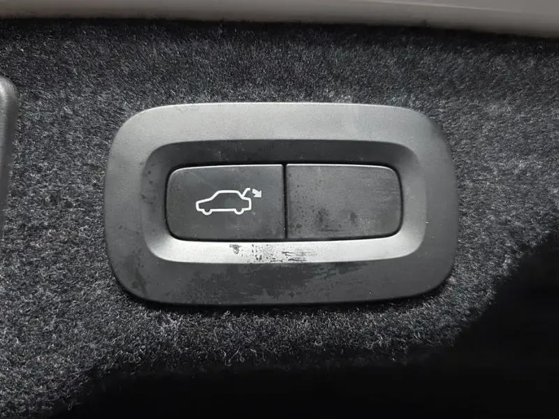2017 Volvo S90 с пробегом 109 973 км