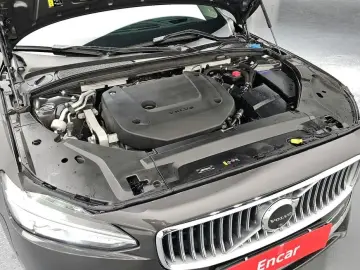 2023 Volvo S90 с пробегом 50 209 км
