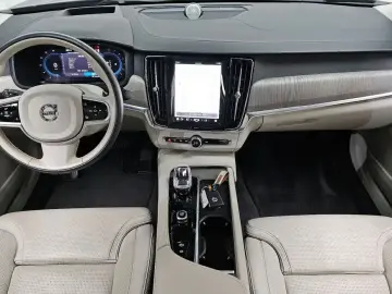 2023 Volvo S90 с пробегом 50 209 км