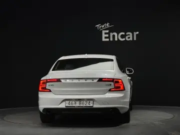 2017 Volvo S90 с пробегом 124 720 км