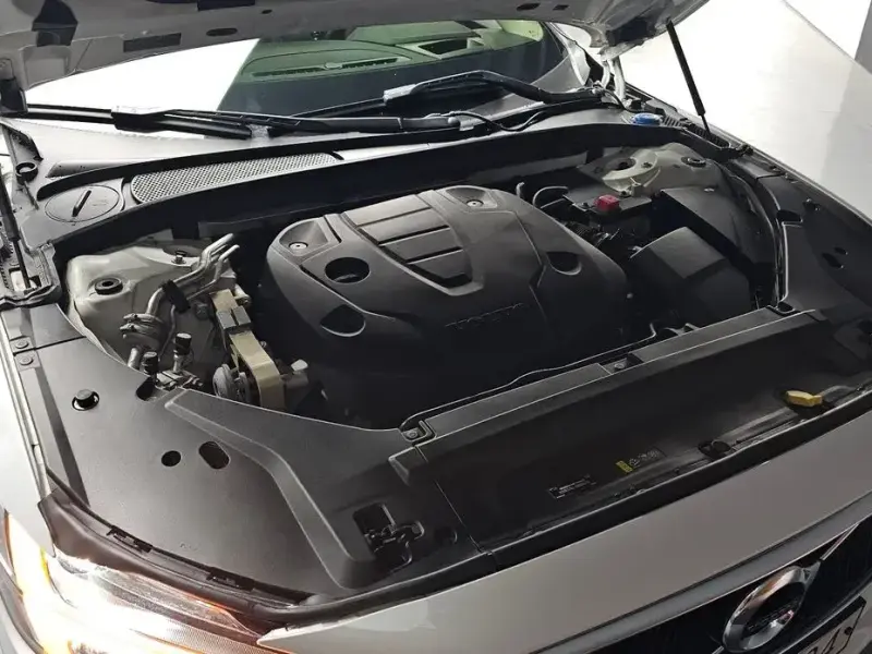 2017 Volvo S90 с пробегом 124 720 км