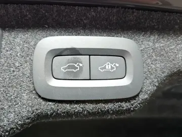 2023 Volvo S90 с пробегом 50 209 км