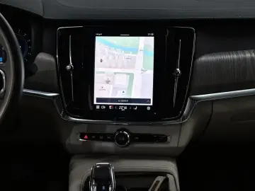 2023 Volvo S90 с пробегом 50 209 км