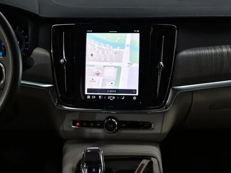 2023 Volvo S90 с пробегом 50 209 км