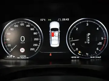 2017 Volvo S90 с пробегом 124 720 км