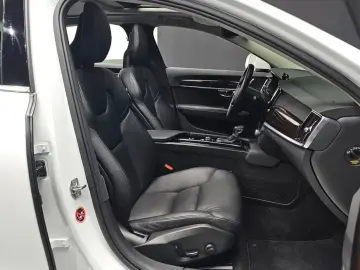 2017 Volvo S90 с пробегом 124 720 км