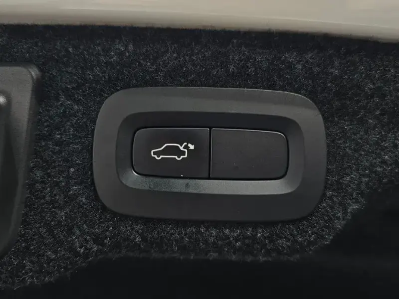 2017 Volvo S90 с пробегом 124 720 км