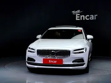 2024 Volvo S90 с пробегом 21 625 км