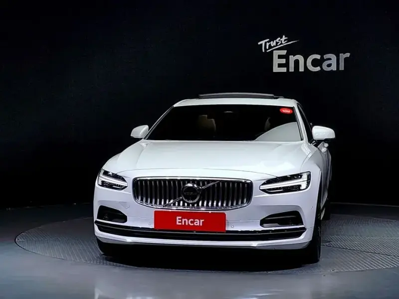 2024 Volvo S90 с пробегом 21 625 км