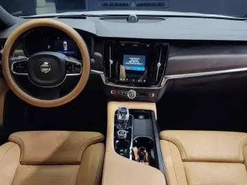 2024 Volvo S90 с пробегом 21 625 км