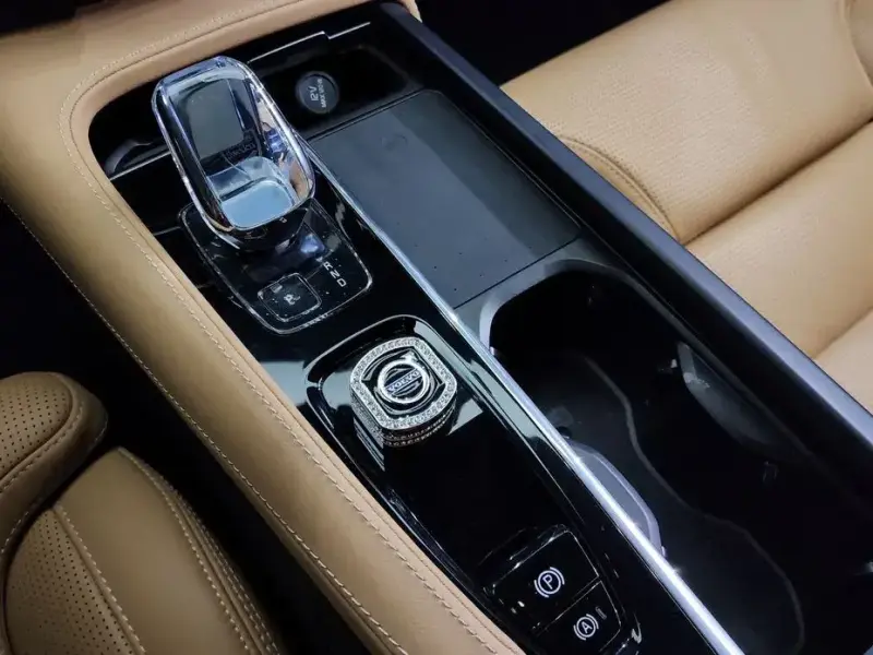 2024 Volvo S90 с пробегом 21 625 км