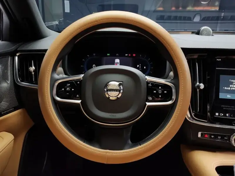 2024 Volvo S90 с пробегом 21 625 км
