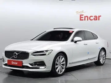 2020 Volvo S90 с пробегом 46 141 км