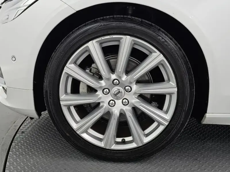 2020 Volvo S90 с пробегом 46 141 км