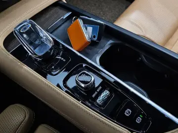 2021 Volvo S90 с пробегом 41 578 км