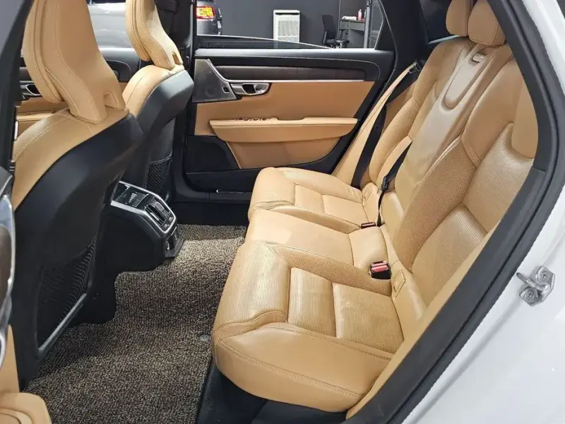 2021 Volvo S90 с пробегом 41 578 км