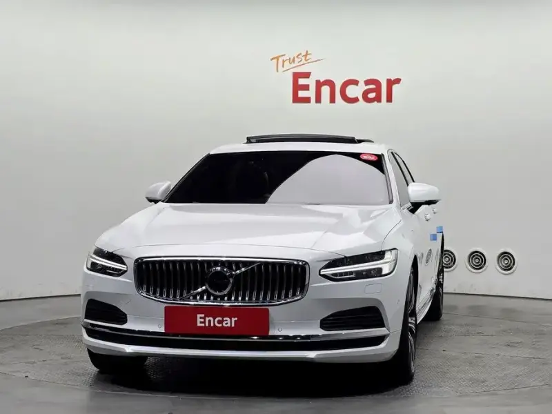 2021 Volvo S90 с пробегом 81 287 км