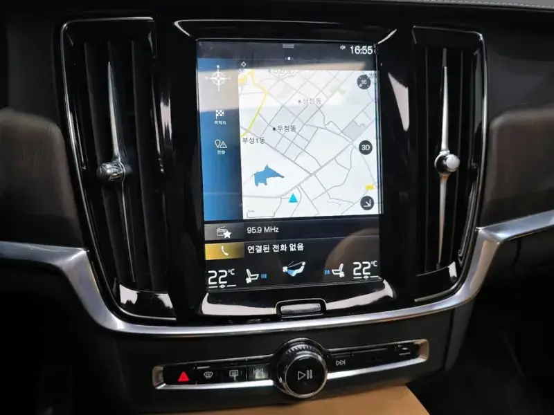 2021 Volvo S90 с пробегом 81 287 км