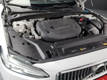 2021 Volvo S90 с пробегом 76 967 км