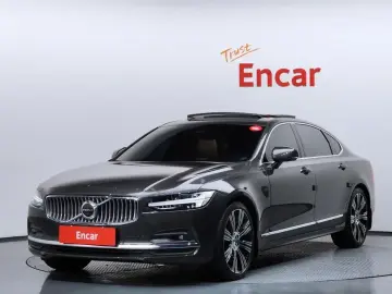 2022 Volvo S90 с пробегом 74 700 км