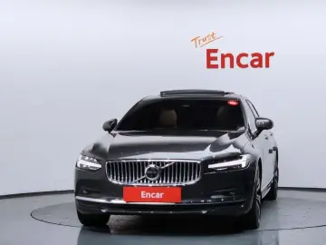 2022 Volvo S90 с пробегом 74 700 км