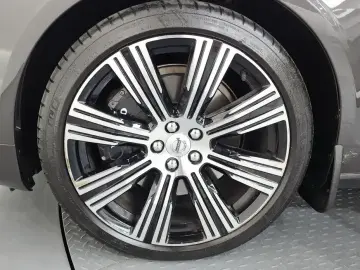2022 Volvo S90 с пробегом 74 700 км