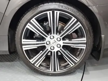 2022 Volvo S90 с пробегом 74 700 км