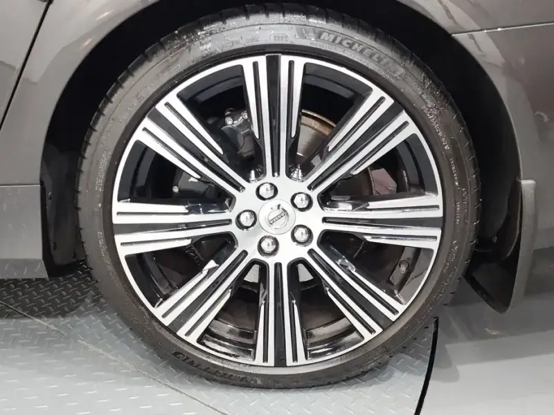 2022 Volvo S90 с пробегом 74 700 км