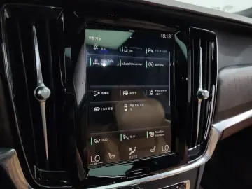 2020 Volvo S90 с пробегом 59 419 км