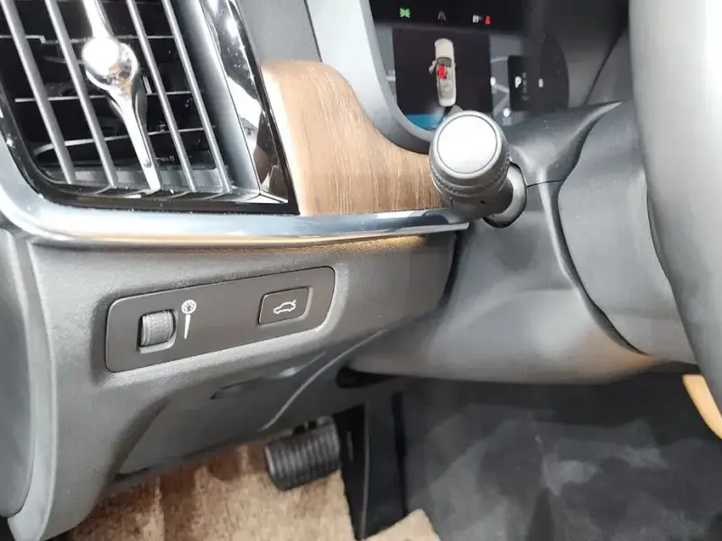 2022 Volvo S90 с пробегом 74 700 км