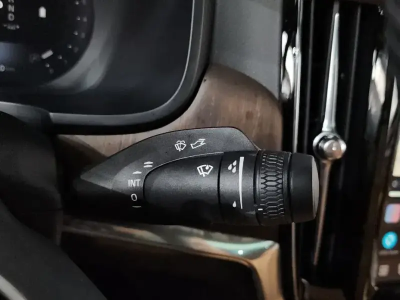 2022 Volvo S90 с пробегом 74 700 км