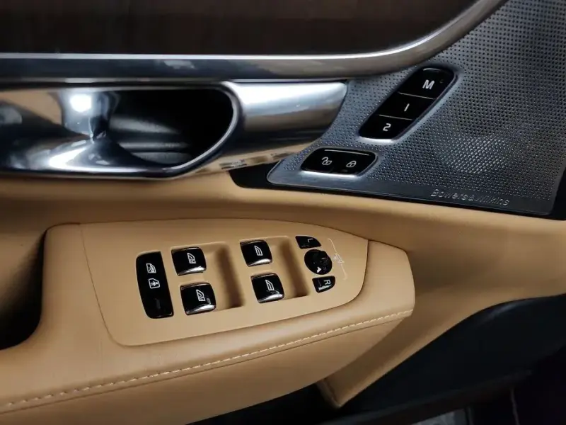 2020 Volvo S90 с пробегом 59 419 км