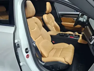 2021 Volvo S90 с пробегом 78 341 км